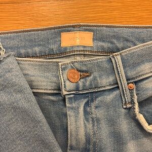 Mother The Weekender boot cut jeans. Size 29